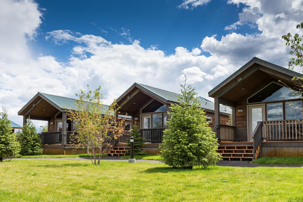 Explorer Cabins At Yellowstone West Yellowstone Exterior foto